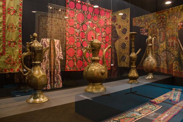 Экспонаты выставки Культурное наследие Узбекистана Экспонаты выставки Культурное наследие Узбекистана - Sputnik Узбекистан