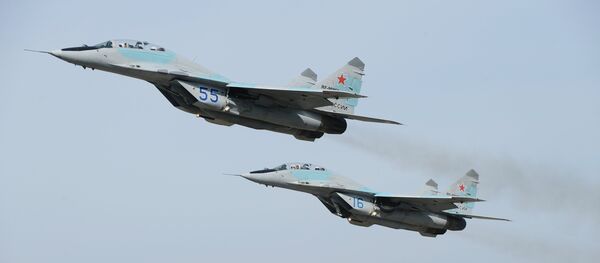 Летчики Южного военного округа готовятся к параду Победы в Москве Летчики Южного военного округа готовятся к параду Победы в Москве - Sputnik Узбекистан