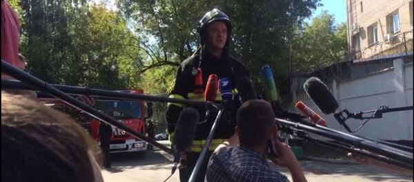 Москвада, Алтуфьево кўчасида содир бўлган ёнғин Москвада, Алтуфьево кўчасида содир бўлган ёнғин - Sputnik Ўзбекистон