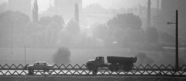 В промышленном районе города Намангана В промышленном районе города Намангана - Sputnik Узбекистан