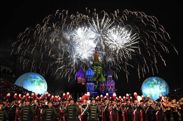 Открытие Международного военно-музыкального фестиваля Спасская башня - 2016 - Sputnik Узбекистан