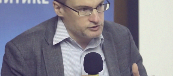 Российский военный эксперт Василий Кашин Российский военный эксперт Василий Кашин - Sputnik Узбекистан