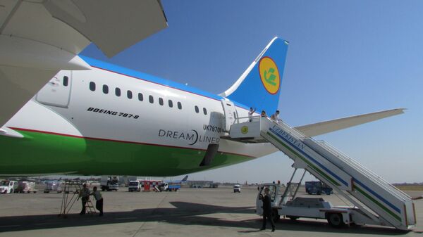 Torjestvennaya vstrecha novogo Boeing 787 Dreamliner v Tashkente - Sputnik O‘zbekiston
