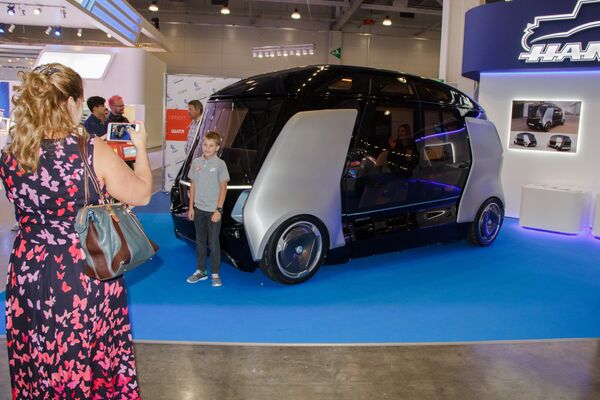 Московский международный автомобильный салон  - Sputnik Узбекистан