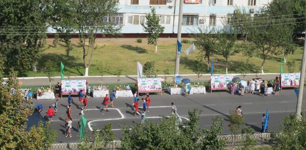 В Ташкенте начались праздничные гулянья в честь Дня независимости В Ташкенте начались праздничные гулянья в честь Дня независимости - Sputnik Узбекистан