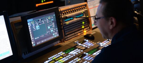 В эфирной аппаратной первой студии - Sputnik Узбекистан