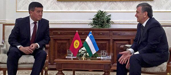 Қирғизистон бош вазири Сооронбай Жээнбеков ва Ўзбекистон бош вазири Шавкат Мирзиёев Қирғизистон бош вазири Сооронбай Жээнбеков ва Ўзбекистон бош вазири Шавкат Мирзиёев - Sputnik Ўзбекистон