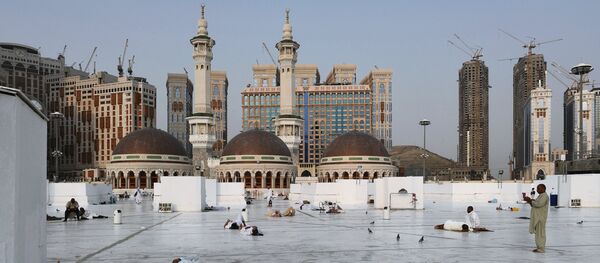 Маккадаги зиёратчилар Маккадаги зиёратчилар - Sputnik Ўзбекистон