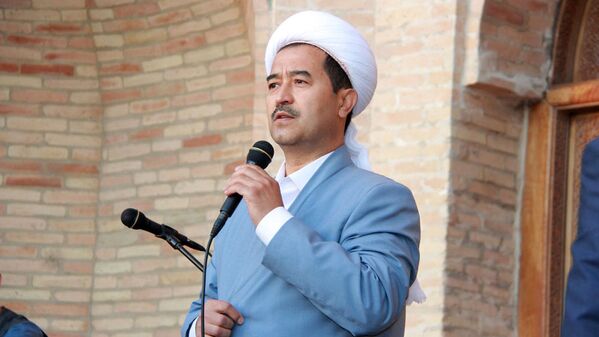 В праздничных молитвах в Ташкенте приняли участие 60 тыс мусульман - Sputnik Узбекистан