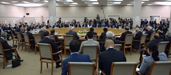 Заседание Совета глав государств-членов ШОС в расширенном составе Заседание Совета глав государств-членов ШОС в расширенном составе - Sputnik Узбекистан