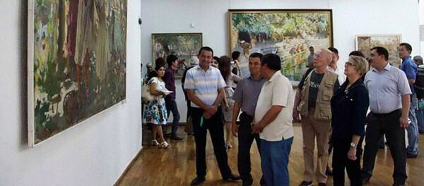 Выставка произведений признанных классиков живописи Узбекистана Выставка произведений признанных классиков живописи Узбекистана - Sputnik Узбекистан