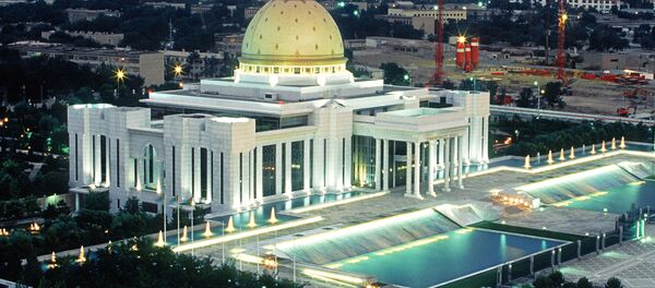 Туркманистон президенти саройи Туркманистон президенти саройи - Sputnik Ўзбекистон