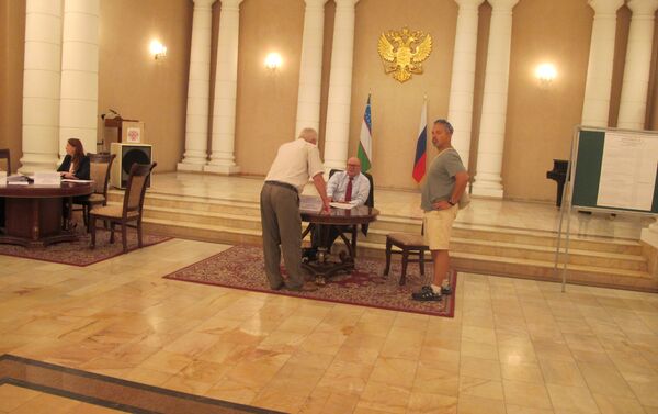 Выборы в Госдуму РФ проходят в Узбекистане - Sputnik Узбекистан