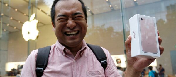 В мире начались продажи нового Apple7 В мире начались продажи нового Apple7 - Sputnik Ўзбекистон