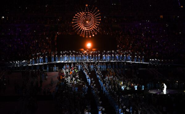 Церемония закрытия XV летних Паралимпийских игр 2016 в Рио-де-Жанейро - Sputnik Узбекистан