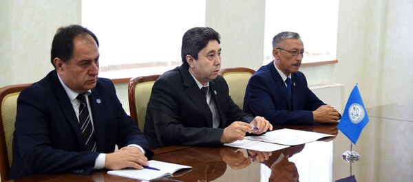 Xalq demokratik partiyasi vakillari - Sputnik O‘zbekiston