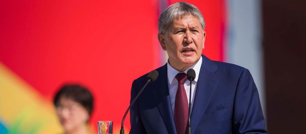 Президент Киргизии Алмазбек Атамбаев - Sputnik Узбекистан
