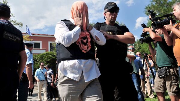 Греция полициячи туркиялик зобит билан бирга - Sputnik Ўзбекистон