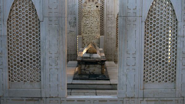 Мавзолей в Кабуле, в котором похоронен тимуридский правитель Индии и Афганистана Бабур - Sputnik Ўзбекистон