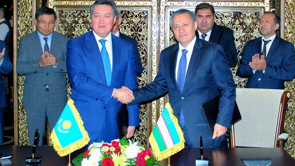 Делегация Правительства РК по главе с первым заместителем премьер-министра Аскаром Маминым в Ташкенте - Sputnik Узбекистан