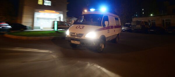 Машина скорой помощи выезжает на вызов - Sputnik Узбекистан