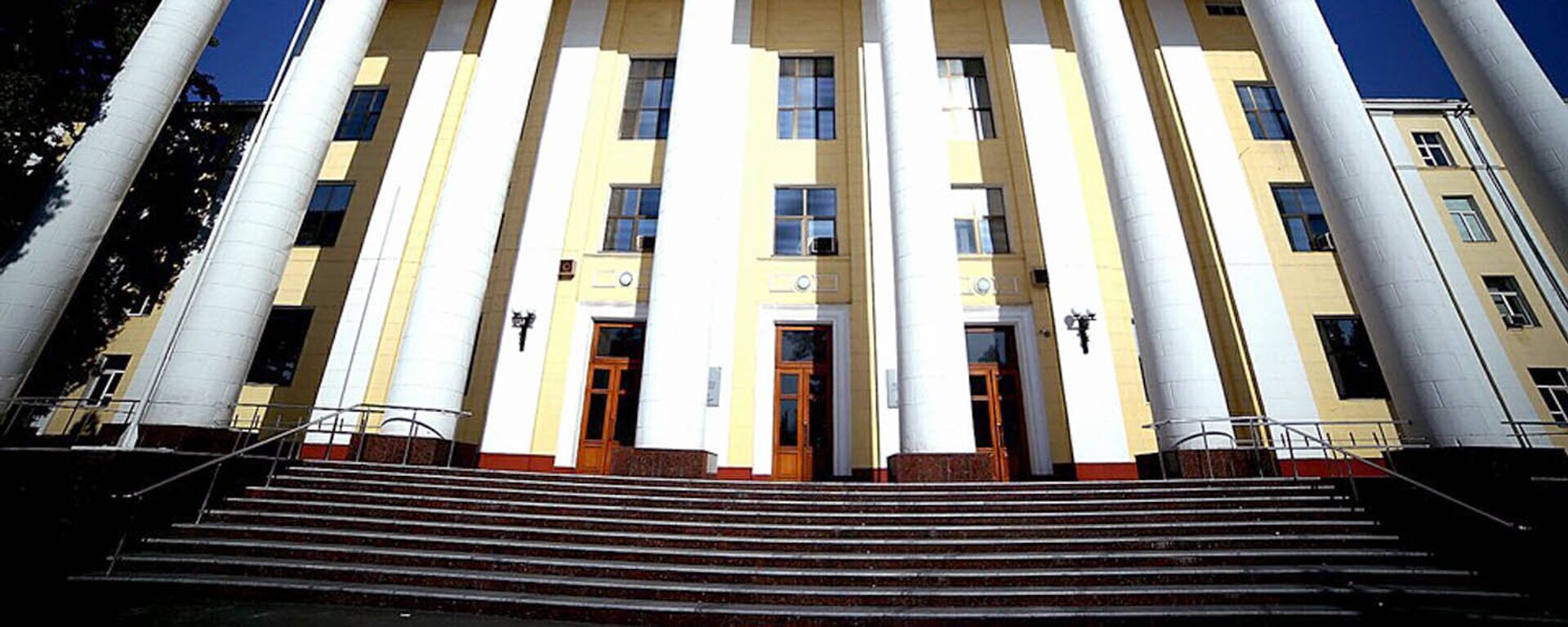 Здание Ташкентского университета информационных технологий - Sputnik Узбекистан, 1920, 09.10.2020