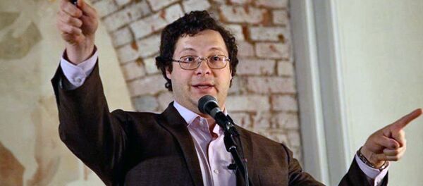 Заведующий лабораторией  Юрий Ковалев - Sputnik Узбекистан