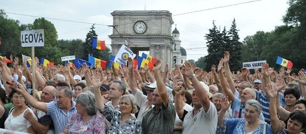 Митинг в Кишеневе Митинг в Кишеневе - Sputnik Узбекистан