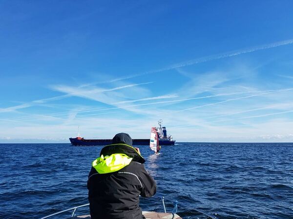 Переход Ингрид Пууста по Балтийскому морю на доске для виндсерфинга. Переход Ингрид Пууста по Балтийскому морю на доске для виндсерфинга. - Sputnik Узбекистан