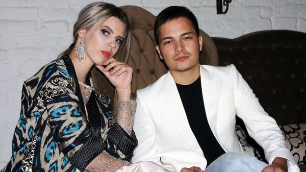 Карим Бобомурадов представил свою новую коллекцию Золотая осень - Sputnik Узбекистан