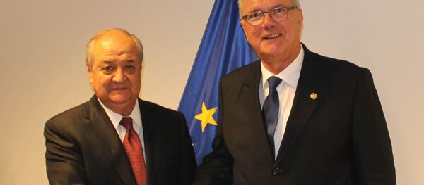 Абдулазиз Камилов ЕИ Комиссари Невен Мимица билан учрашди Абдулазиз Камилов ЕИ Комиссари Невен Мимица билан учрашди - Sputnik Ўзбекистон