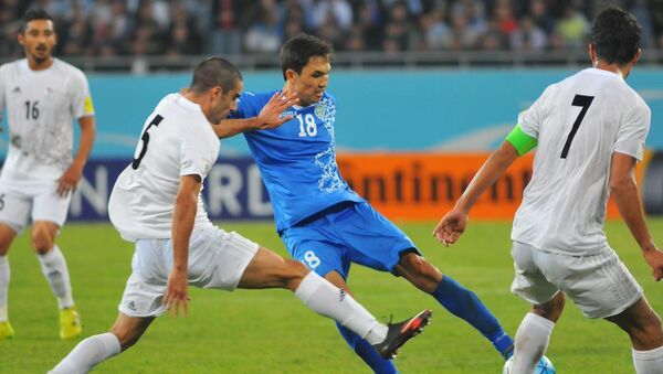 Сборная Узбекистана по футболу в матче с Ираном - Sputnik Узбекистан