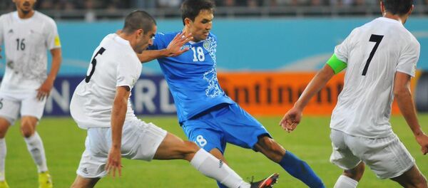 Сборная Узбекистана по футболу в матче с Ираном - Sputnik Узбекистан