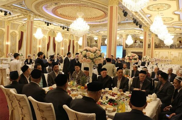 Тошкентда Ислом Каримов шарафига номланган жомеъ масжиди очилиш маросими бўлиб ўтди - Sputnik Ўзбекистон