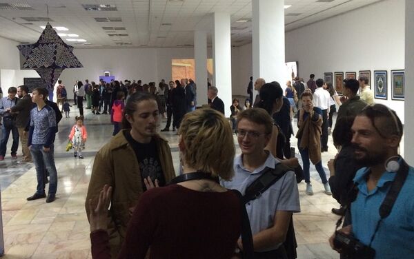 Выставка современного искусства Contemporary art в Ташкенте - Sputnik Узбекистан