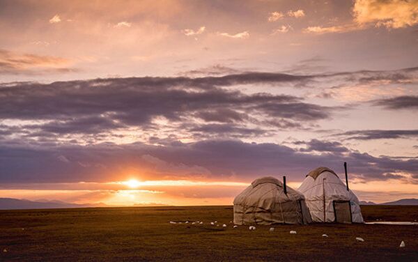 Фотографии известного режиссера Тимура Тугалева, сделанные на озере Сон-Коль - Sputnik Узбекистан