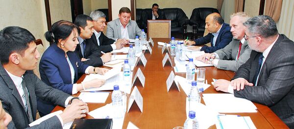 В Совете Федерации профсоюзов Узбекистана состоялась встреча с представителем МОТ - Sputnik Узбекистан