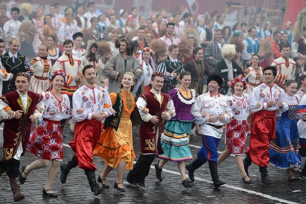 Торжественная церемония открытия Дня города Москвы на Красной площади - Sputnik Узбекистан