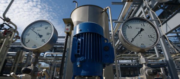 Прибор для измерения давления на территории тепловой электростанции - Sputnik Узбекистан