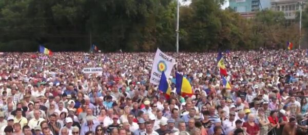 Минглаб кишиневликлар ҳукумат истеъфисини талаб қилмоқдалар Минглаб кишиневликлар ҳукумат истеъфисини талаб қилмоқдалар - Sputnik Ўзбекистон