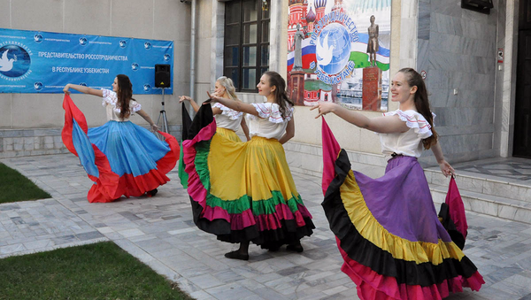 Фестиваль русского языка и культуры прошел в Узбекистане - Sputnik Узбекистан