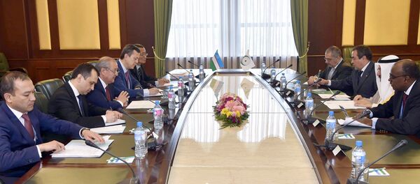 Встреча министра иностранных дел Республики Узбекистан Абдулазиза Камилова с генеральным секретарем Организации исламского сотрудничества Иядом Амином Мадани - Sputnik Узбекистан