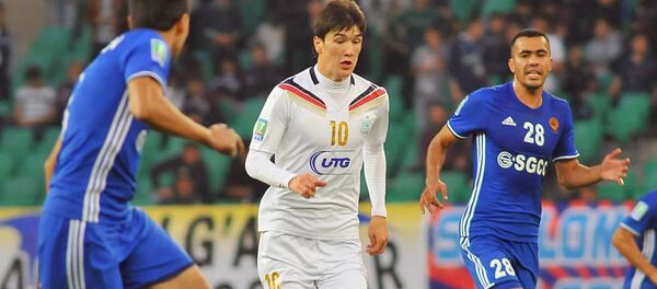 Игроки ФК Бунёдкор и ФК Насаф - Sputnik Узбекистан