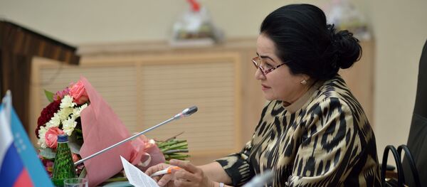 Директор института Демократии и прав человека Сайёра Ходжаева Директор института Демократии и прав человека Сайёра Ходжаева - Sputnik Ўзбекистон