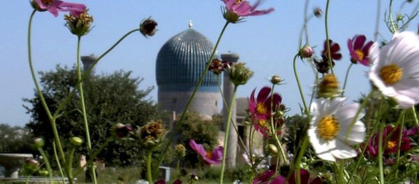 Вид на Мавзолей Гур-Эмир весной Вид на Мавзолей Гур-Эмир весной - Sputnik Узбекистан