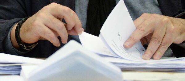 Работа с бумагами Работа с бумагами - Sputnik Ўзбекистон
