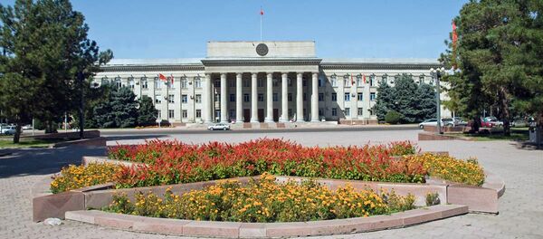 Здание правительства в Бишкеке. Киргизия - Sputnik Узбекистан