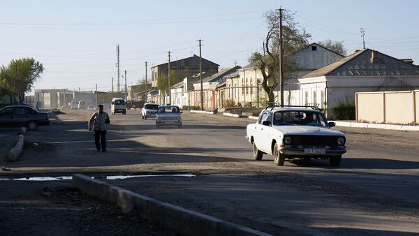 Дорога в населенном пункте в Узбекистане - Sputnik Узбекистан