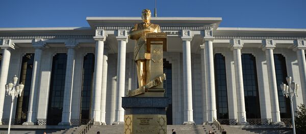 Здание Меджлиса Туркменистана - Sputnik Узбекистан