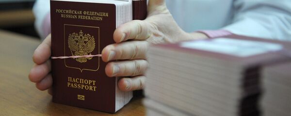 Биометрические заграничные паспорта граждан РФ - Sputnik Ўзбекистон